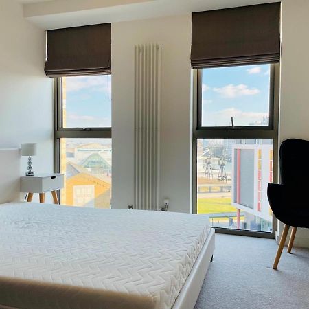 Royal Wharf Apartments Λονδίνο Εξωτερικό φωτογραφία